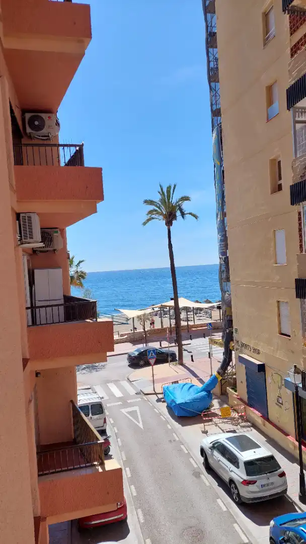 Piso con ascensor en venta en Calle Marina Nacional 24, imagen 2