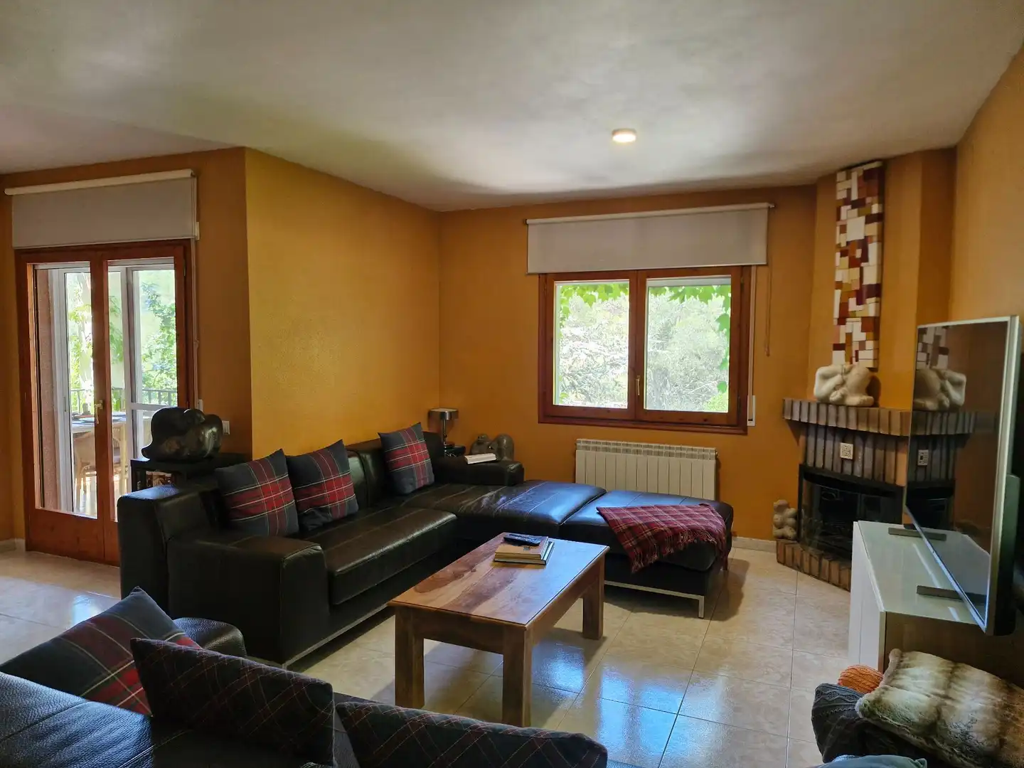 Living room of Houses for sale in Almoster  with Air Conditioner, Heating and Storage room