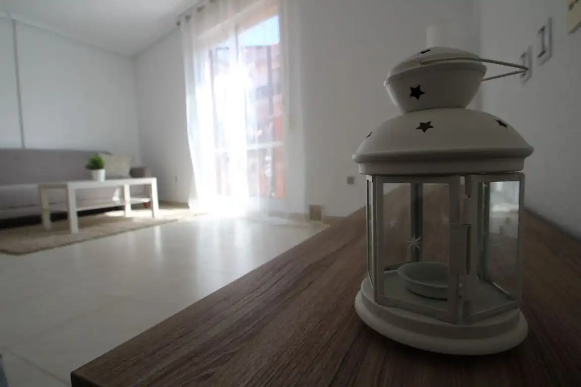 Sala de estar de Casa adosada en venta en Torrevieja con Calefacción, Jardín privado y Terraza