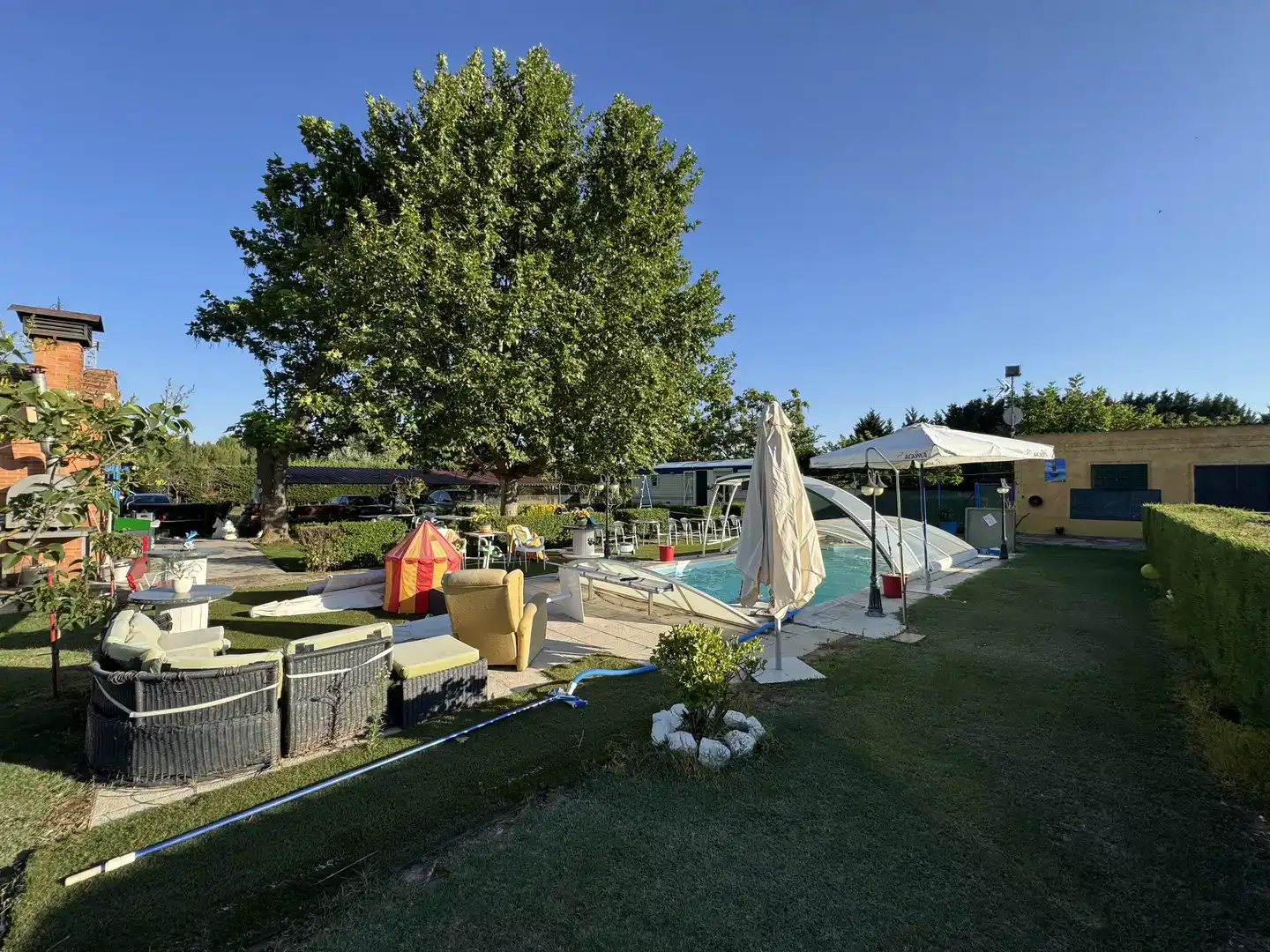 Piscina de Finca rústica en venda en Grijota amb Jardí privat, Traster i Piscina