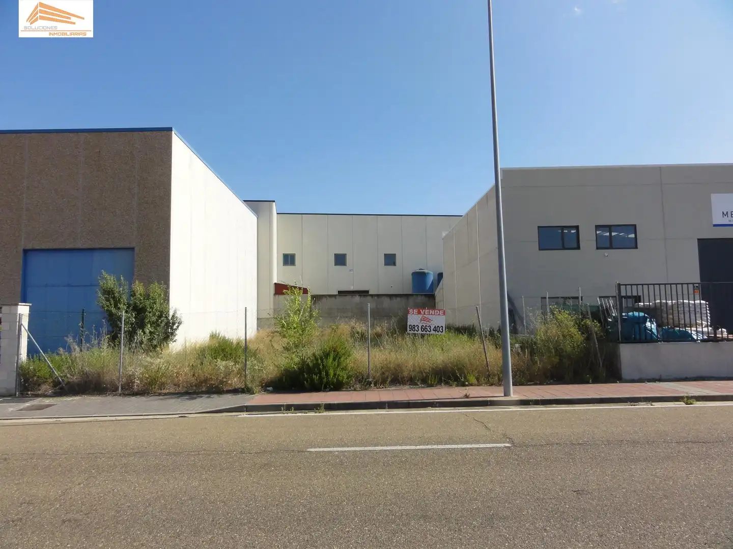 Vista exterior de Terreny industrial en venda en Valladolid