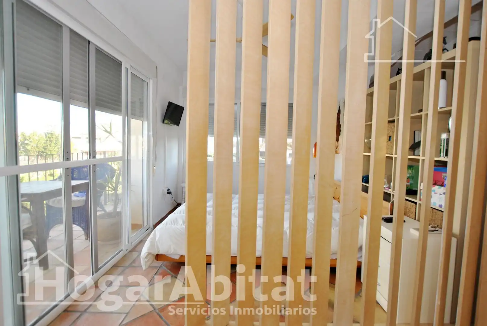 Dormitori de Casa o xalet en venda en Oliva amb Aire condicionat, Jardí privat i Terrassa