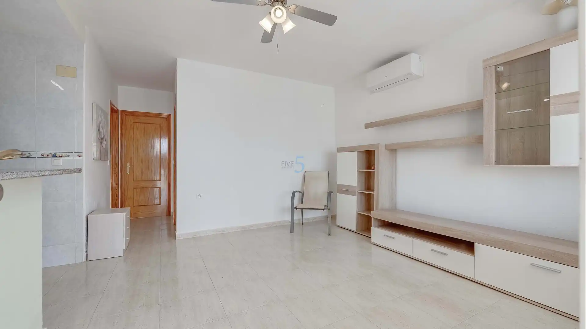 Sala d'estar de Pis en venda en San Miguel de Salinas amb Aire condicionat, Terrassa i Traster
