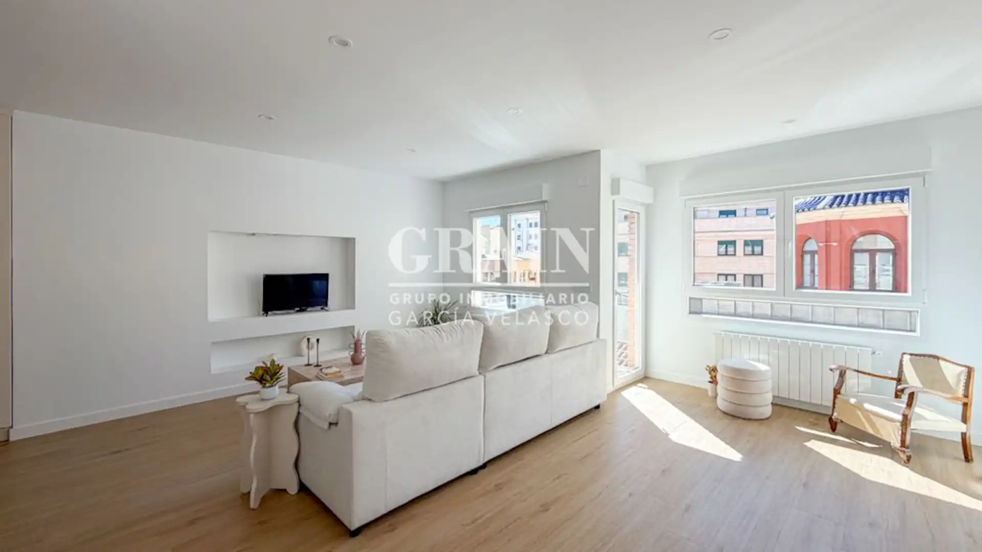 Living room of Flat for sale in  Albacete Capital  with Heating and Balcony