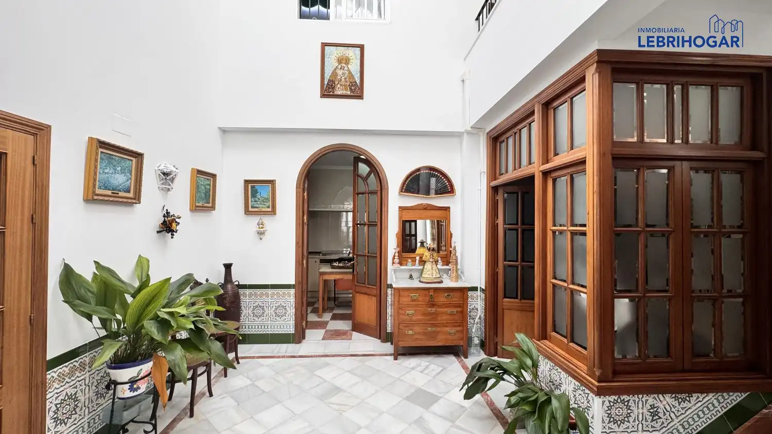 Casa o chalet en venta en Lebrija con Calefacción, Trastero y Balcón