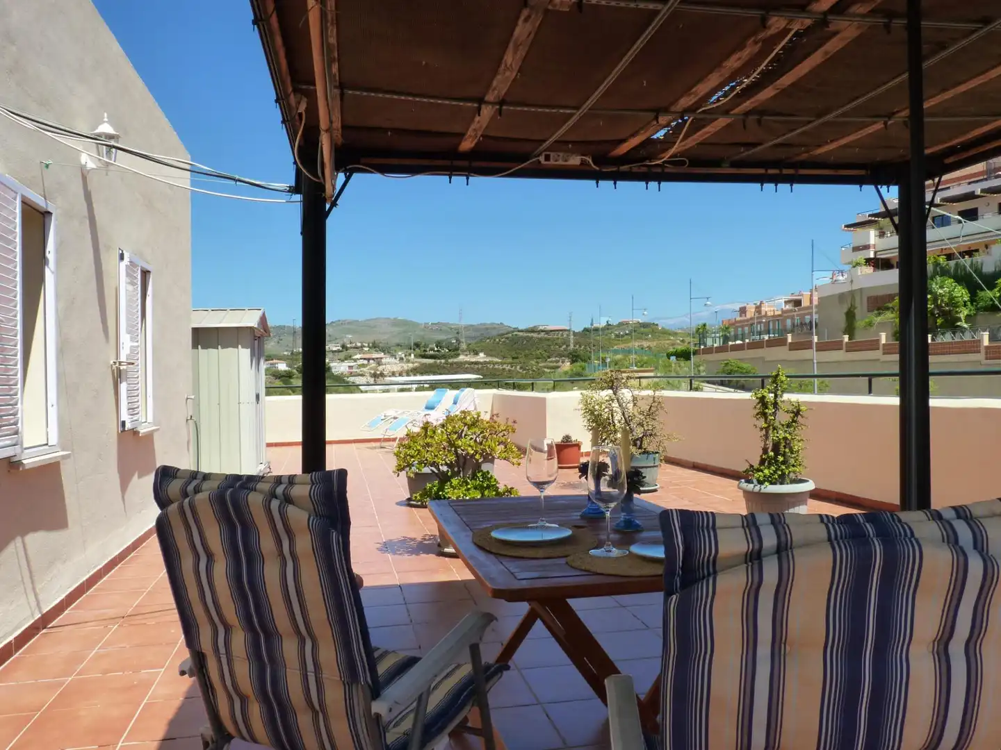 Terrasse von Maisonette zum Verkauf in Vélez-Málaga mit Klimaanlage, Heizung und Privatgarten