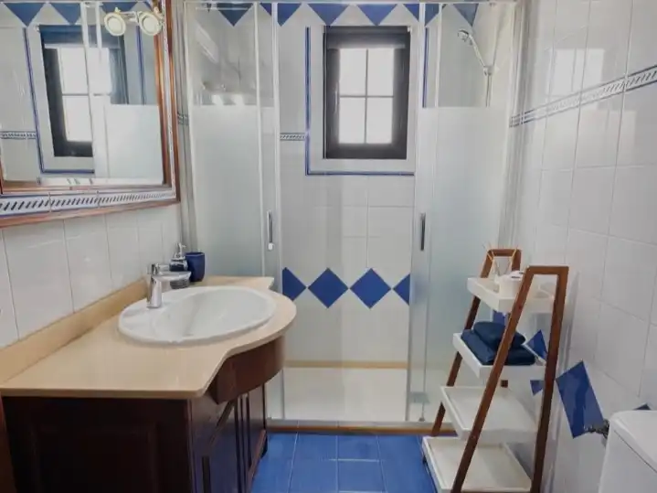 Bany de Pis de lloguer en Caleta de Famara