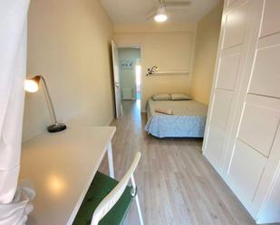 Bedroom of Flat to share in  Madrid Capital  with Heating, Furnished and Washing machine