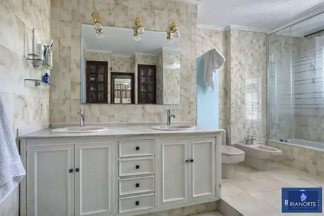 Bathroom of Houses for sale in Gozón  with Heating, Private garden and Storage room