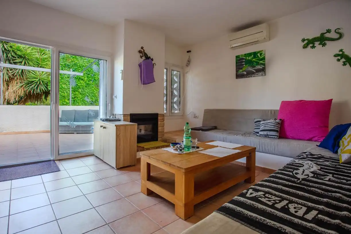 Sala de estar de Casa o chalet en venta en Sant Josep de sa Talaia con Aire acondicionado, Calefacción y Jardín privado