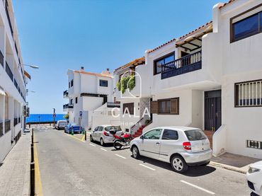 Maison mitoyenne avec piscine à vendre à del Emigrante 26