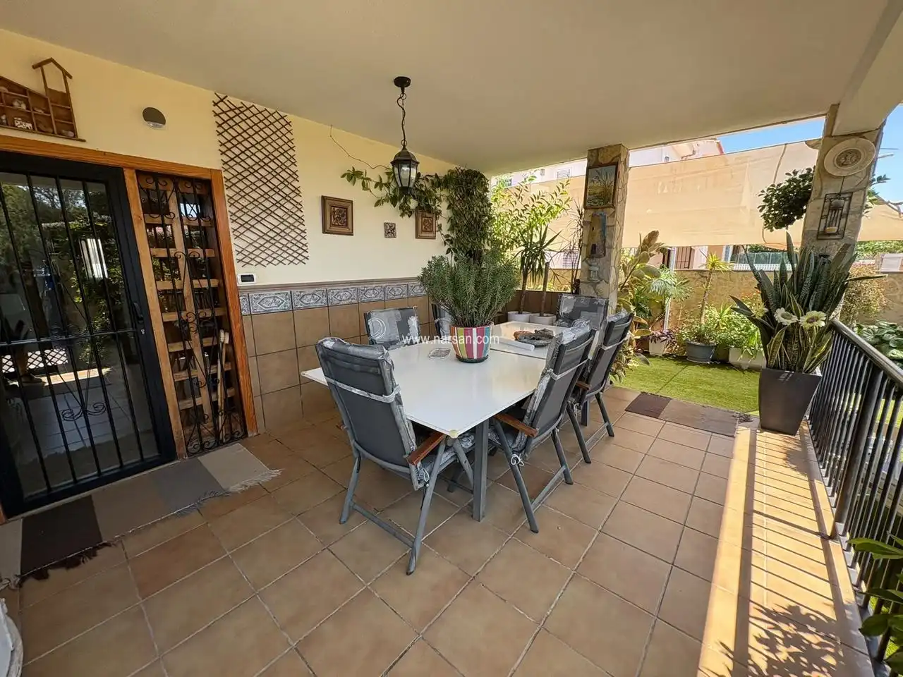 Terrassa de Casa adosada en venda en Benicasim / Benicàssim amb Aire condicionat, Jardí privat i Terrassa