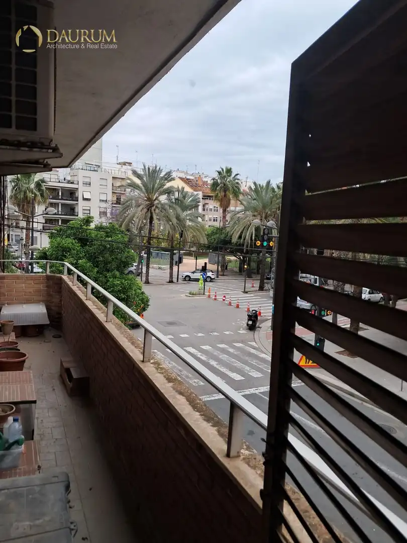Vista exterior de Pis en venda en Valencia amb Aire condicionat, Calefacció i Terrassa