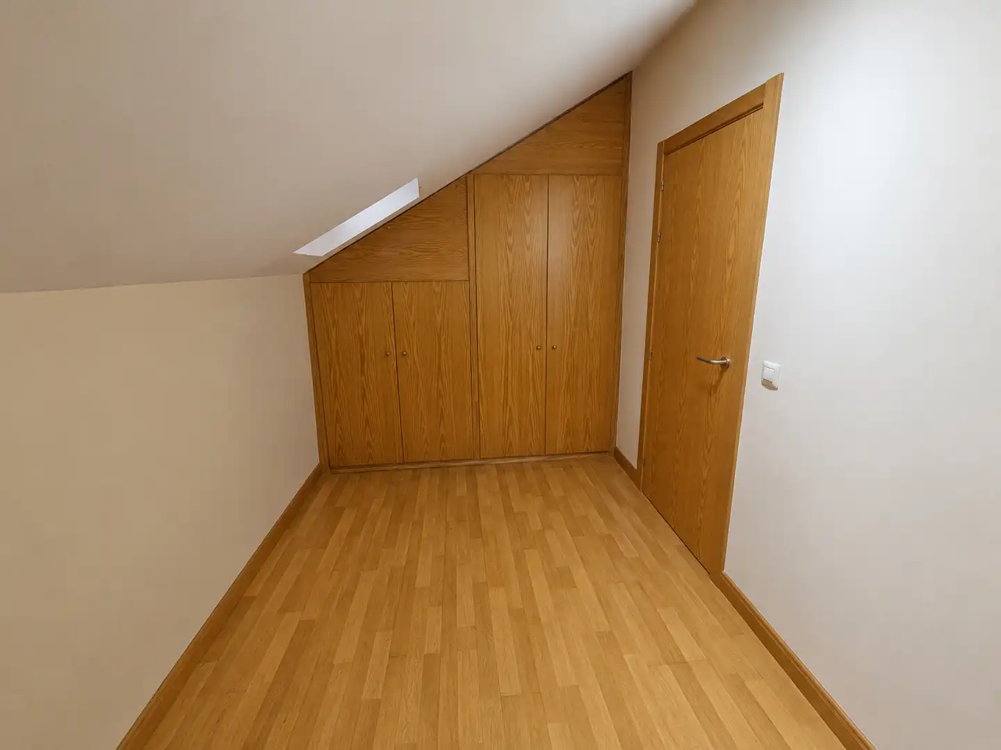 Habitación de Dúplex en venta en Toledo con Aire acondicionado, Calefacción y Parquet