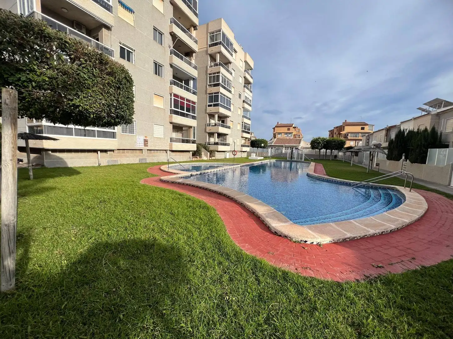 Apartamento con piscina en venta en Nueva Torrevieja - Aguas Nuevas, imagen 2