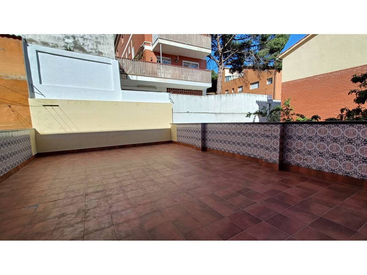 Terrace of Flat for sale in Santa Coloma de Gramenet  with Heating and Terrace