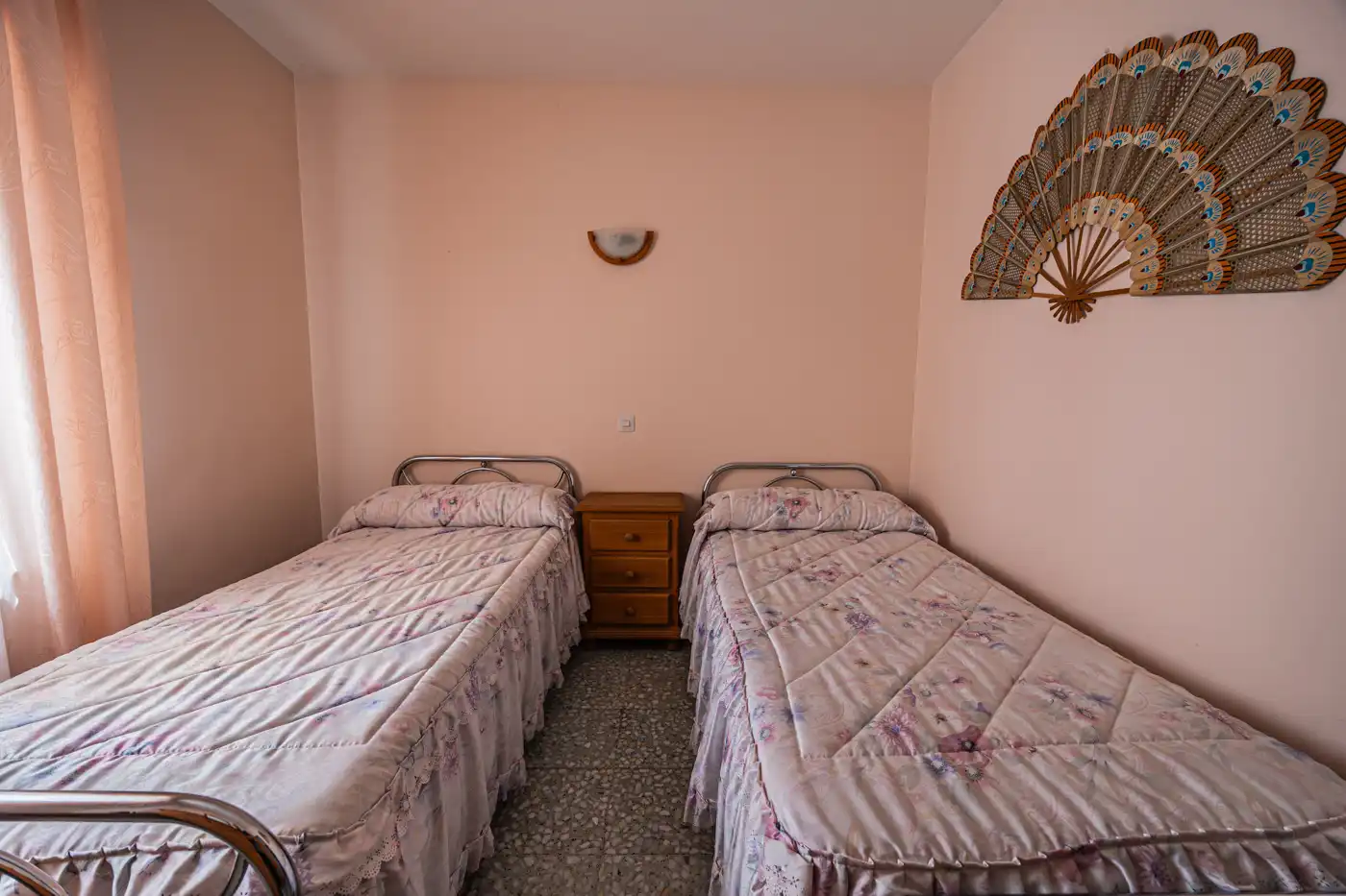 Dormitori de Casa o xalet en venda en Estremera amb Calefacció, Jardí privat i Piscina