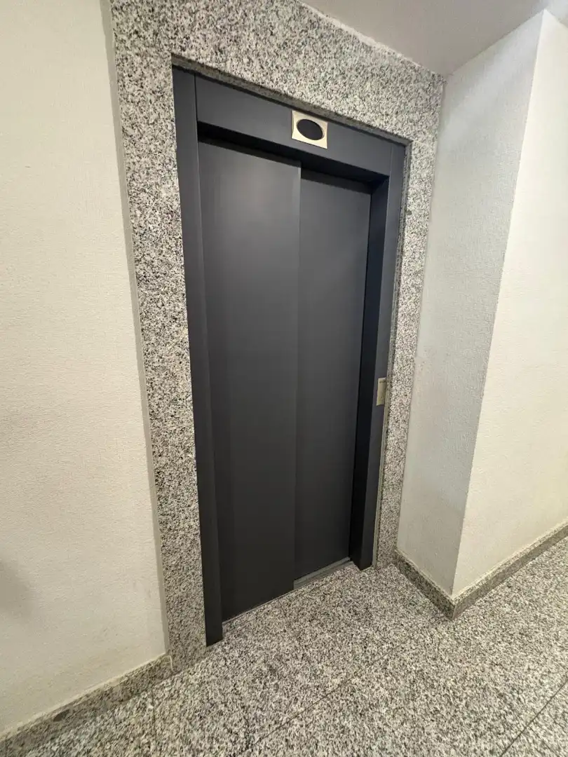 Dachboden zum Verkauf in Yebes mit Klimaanlage, Heizung und Terrasse