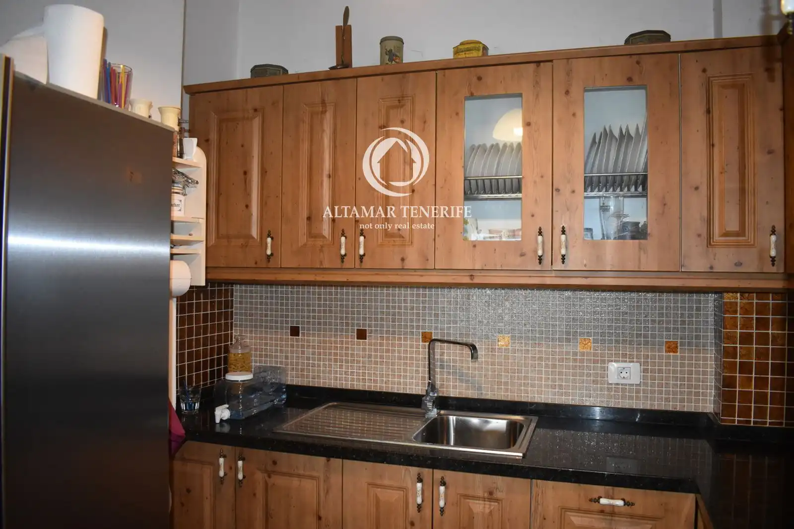 Cuina de Casa o xalet en venda en Icod de los Vinos amb Terrassa, Traster i Moblat