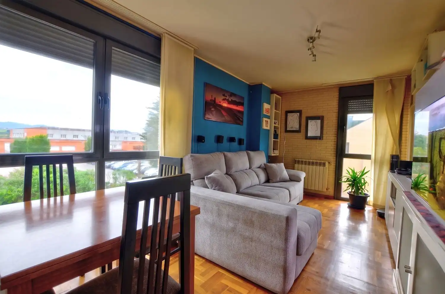 Wohnzimmer von Wohnung zum Verkauf in Avilés mit Heizung, Abstellraum und Schwimmbad