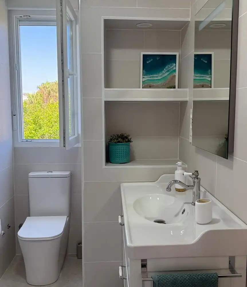 Bathroom of Flat for rent in Almuñécar  with Furnished