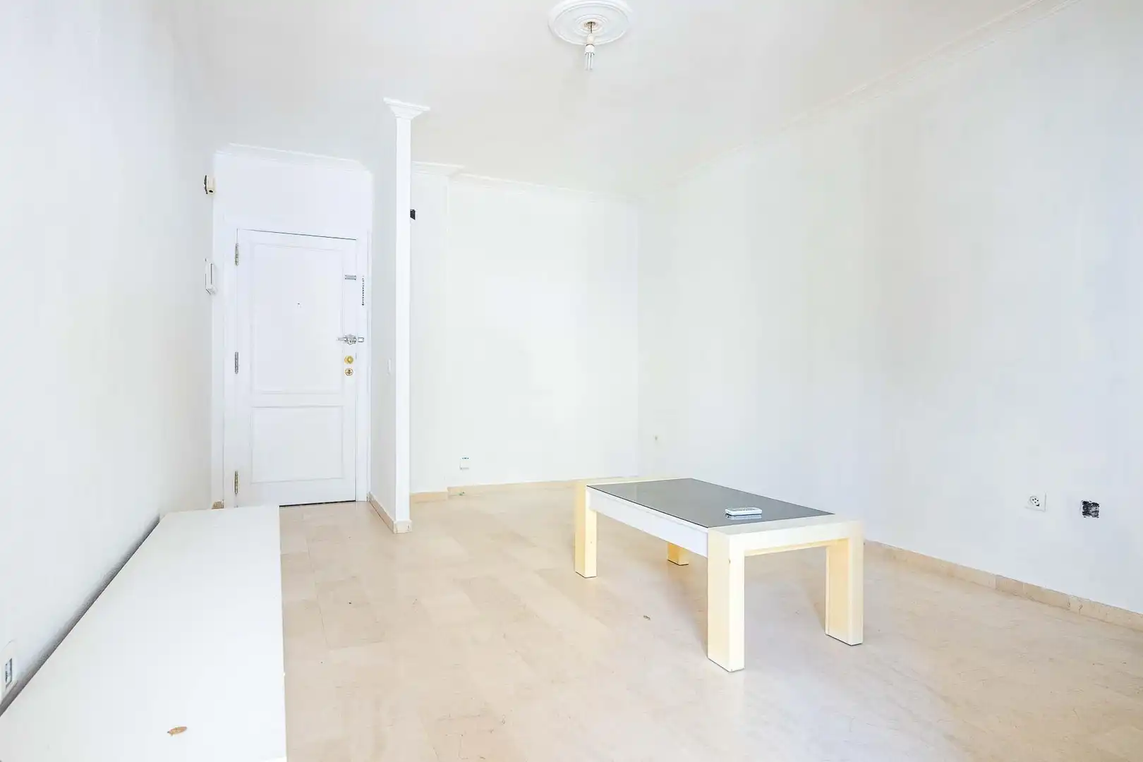 Piso en venta en Camas con Balcón