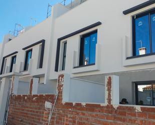 Exterior view of Single-family semi-detached for sale in Mijas  with Air Conditioner, Terrace and Balcony