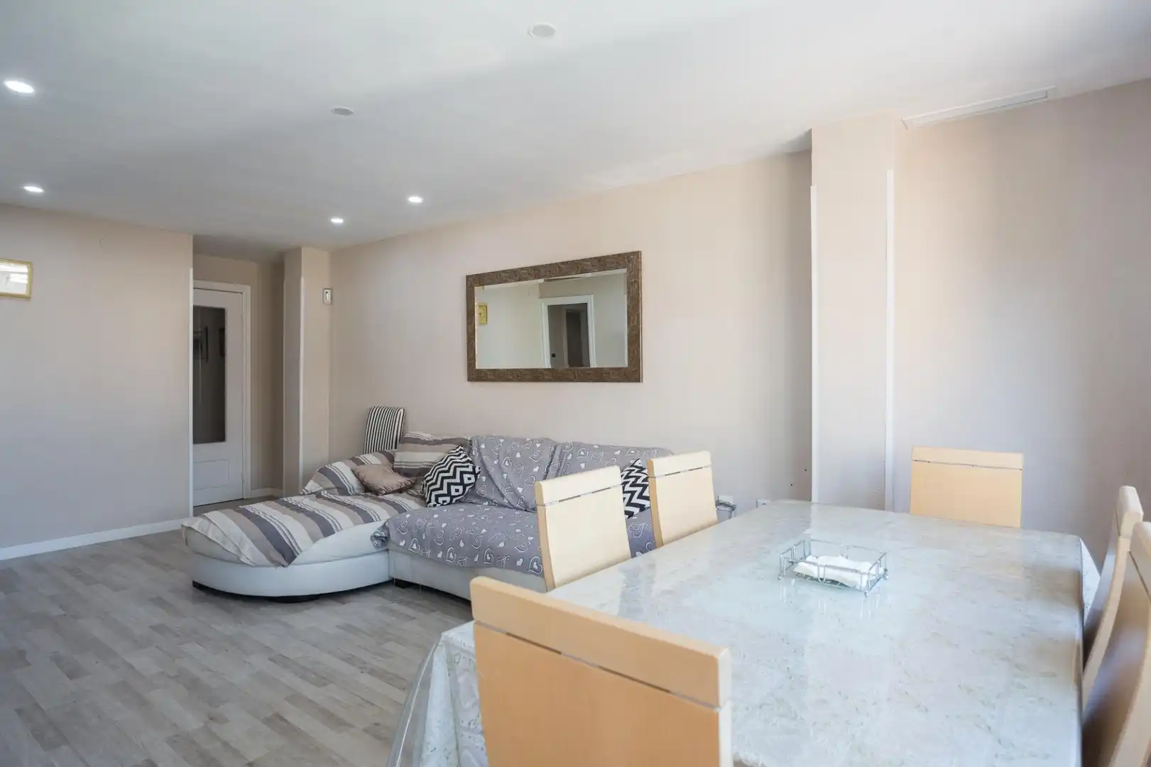 Comedor de Piso en venta en Gandia con Aire acondicionado, Amueblado y Balcón