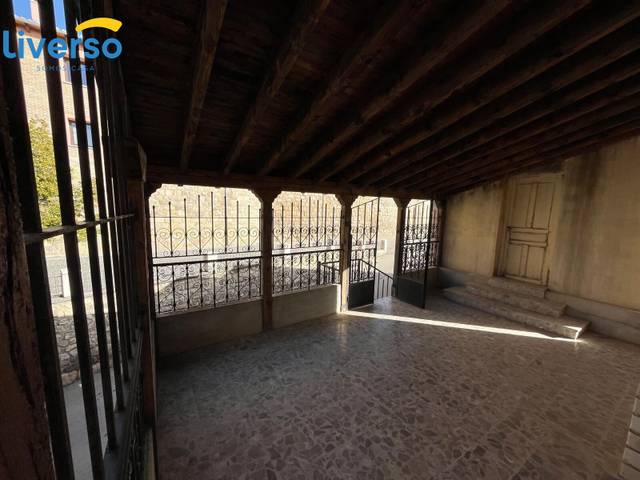 Casa adosada en Venta en Paseo PUERTA DEL MONTE en Castrojeriz