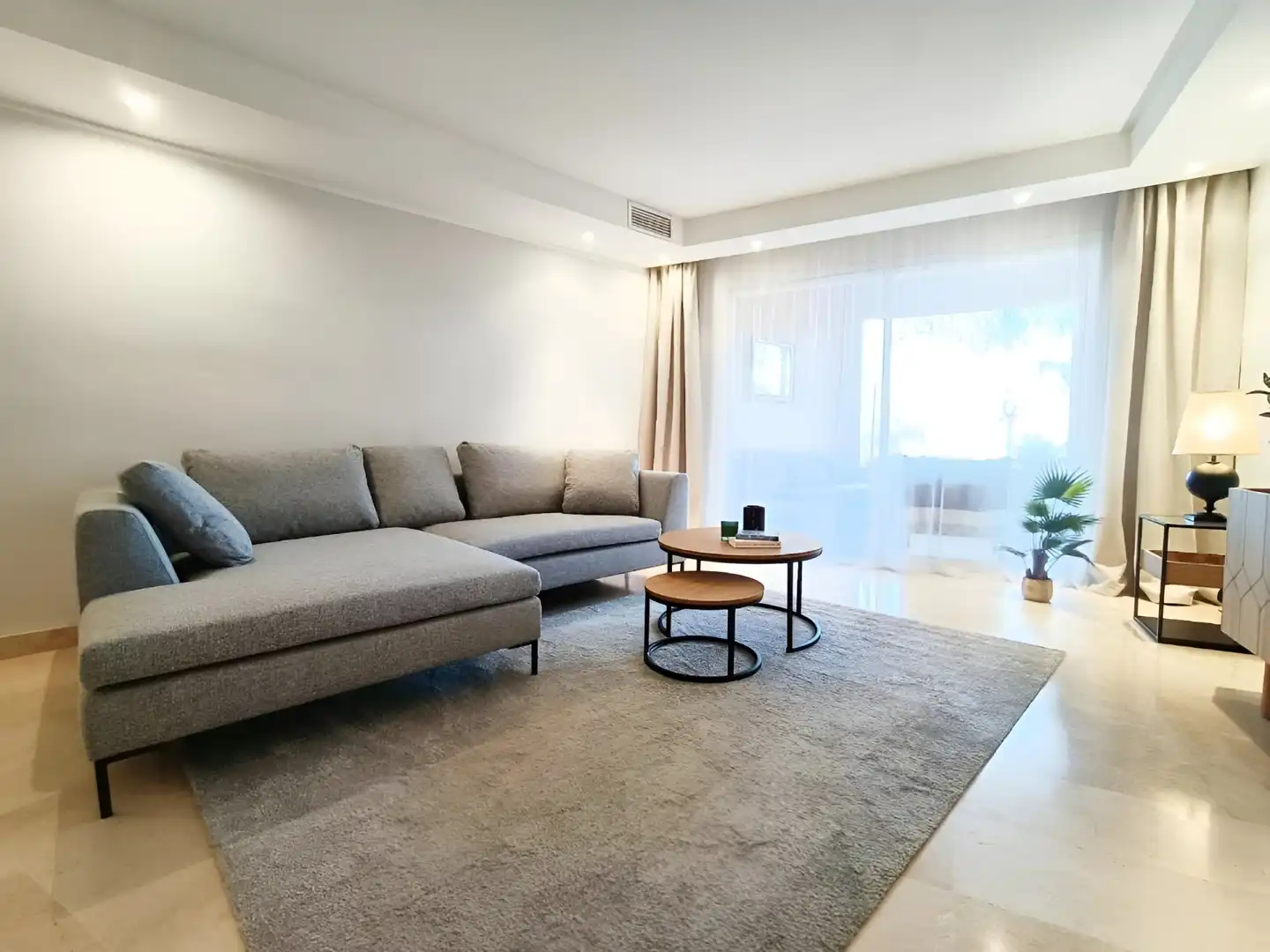 Apartamento con piscina en venta en Milla de Oro, imagen 5