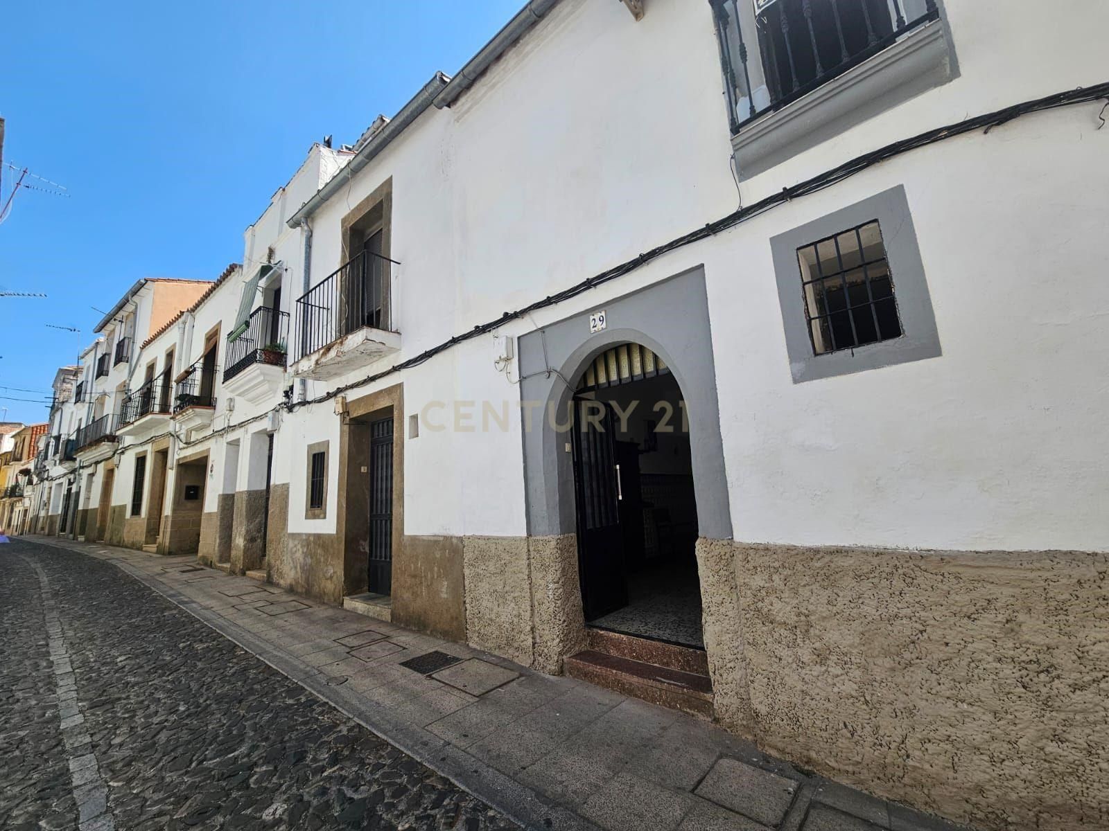 Exterior view of House or chalet to rent in Cáceres Capital  with Air Conditioner