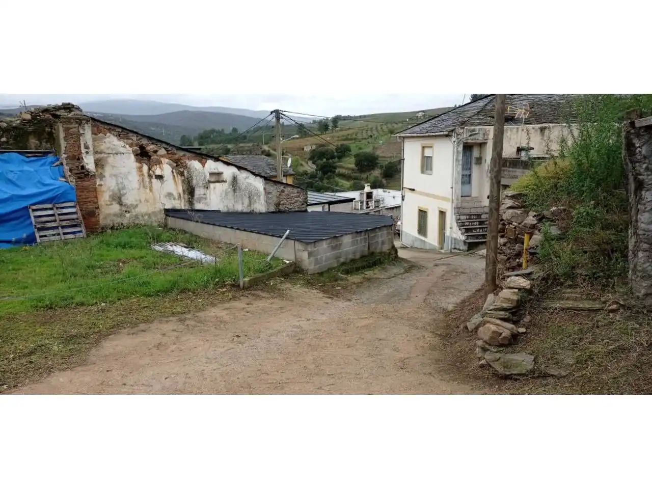 Vista exterior de Casa o chalet en venta en Petín