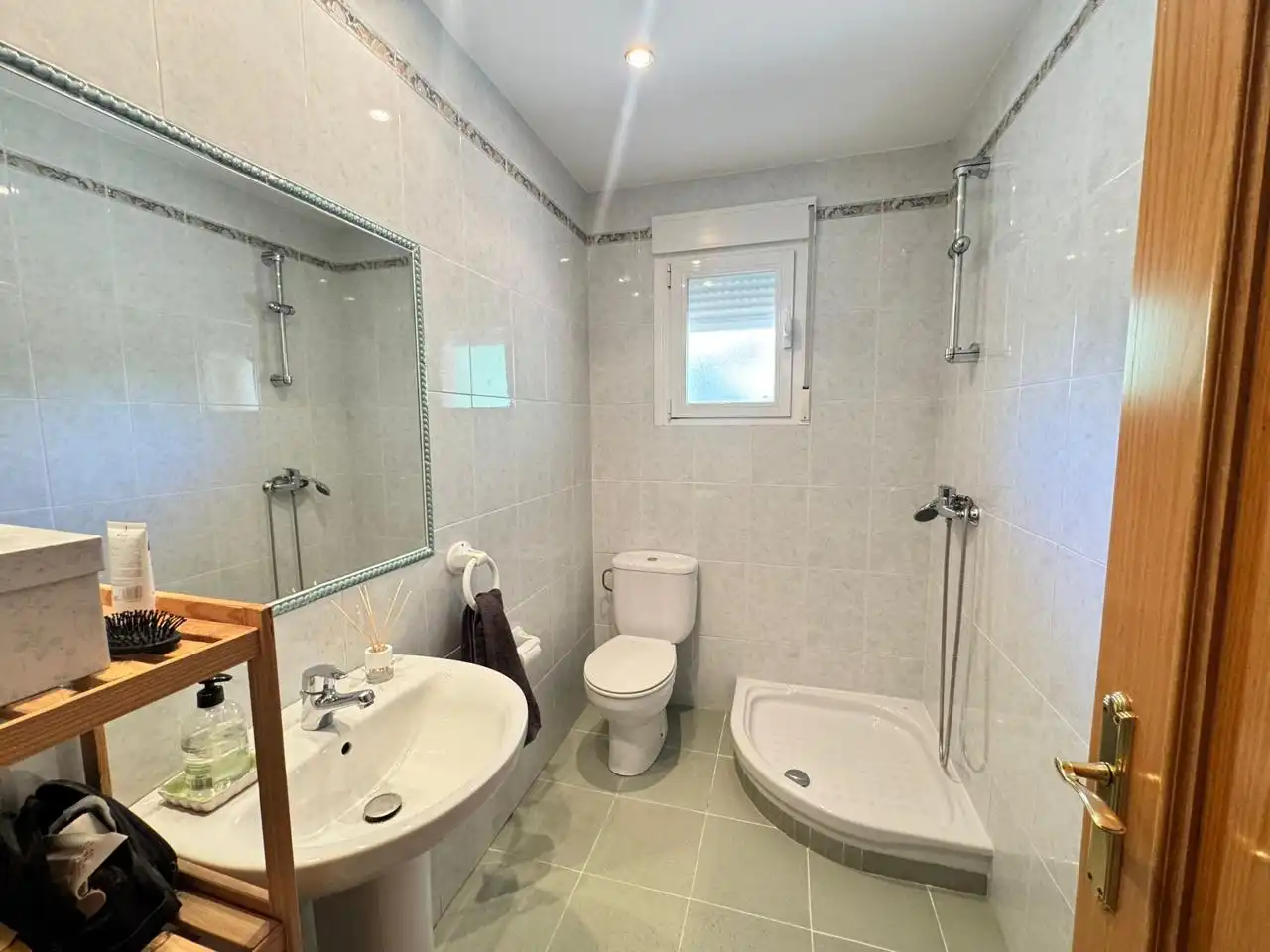 Badezimmer von Haus oder Chalet zum Verkauf in Galapagar mit Klimaanlage, Heizung und Privatgarten