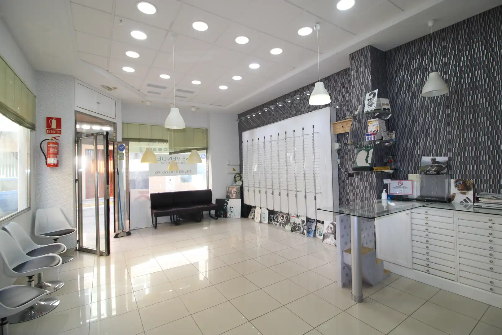 Local comercial en venda a El Ejido Ciudad