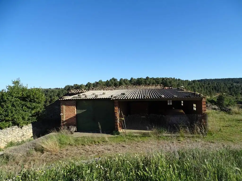 Vista exterior de Terreno en venta en Valjunquera
