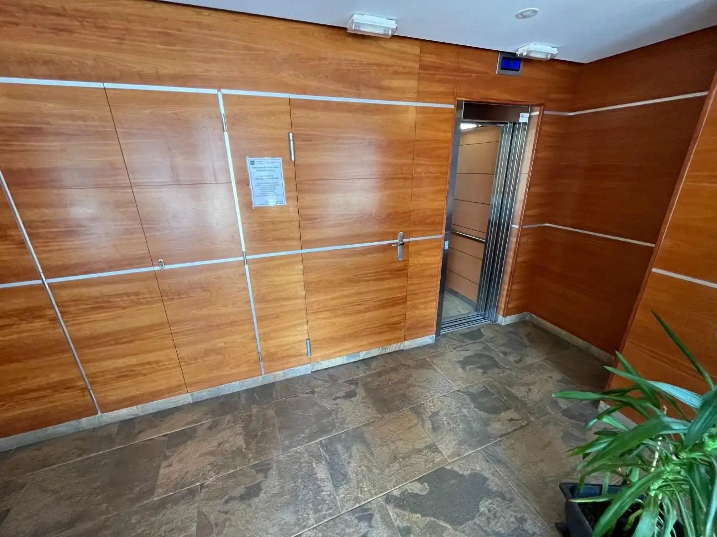 Apartamento en venta en Alicante / Alacant con Aire acondicionado, Calefacción y Jardín privado