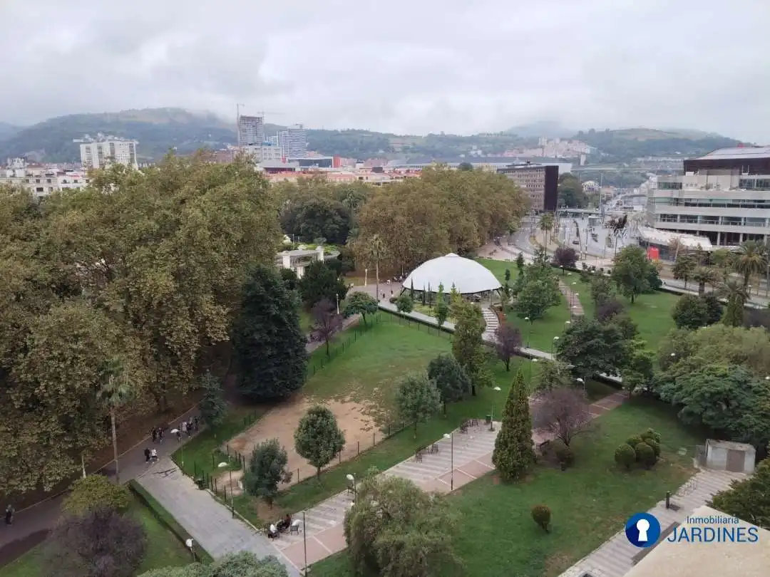 Appartement avec ascenseur à louer à Abando - Albia