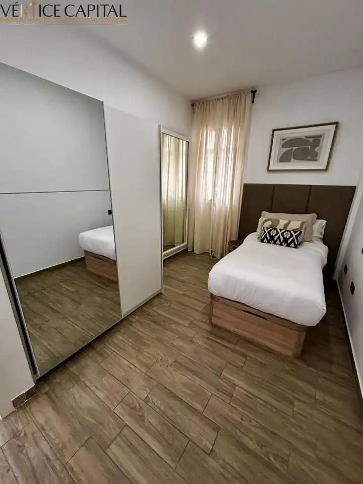 Habitación de Piso de alquiler en Málaga con Aire acondicionado, Calefacción y Amueblado