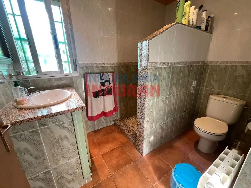 Bathroom of Houses for sale in Carrascalejo