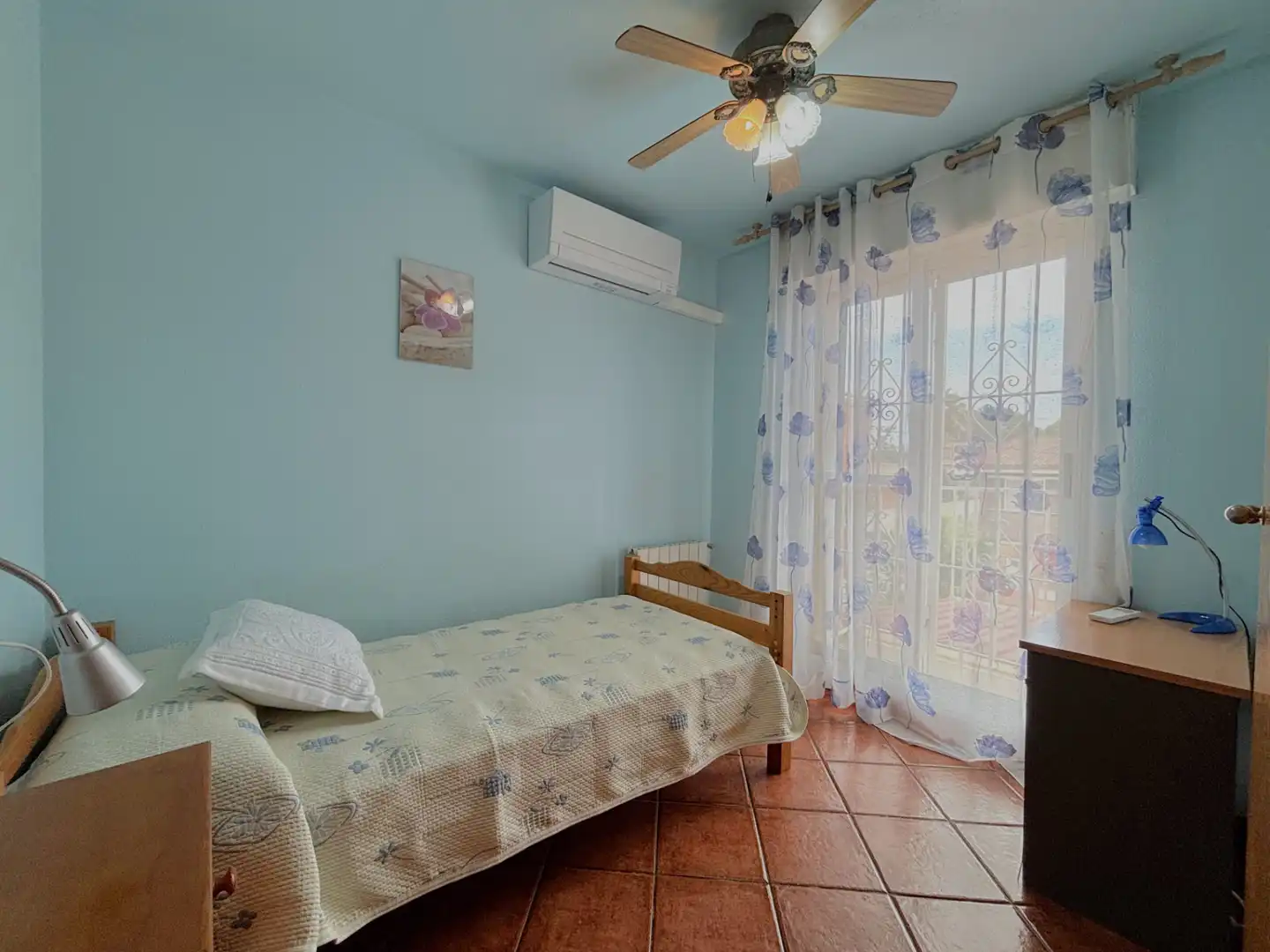Detached homes for sale in Carrer Zarauz, El Grao