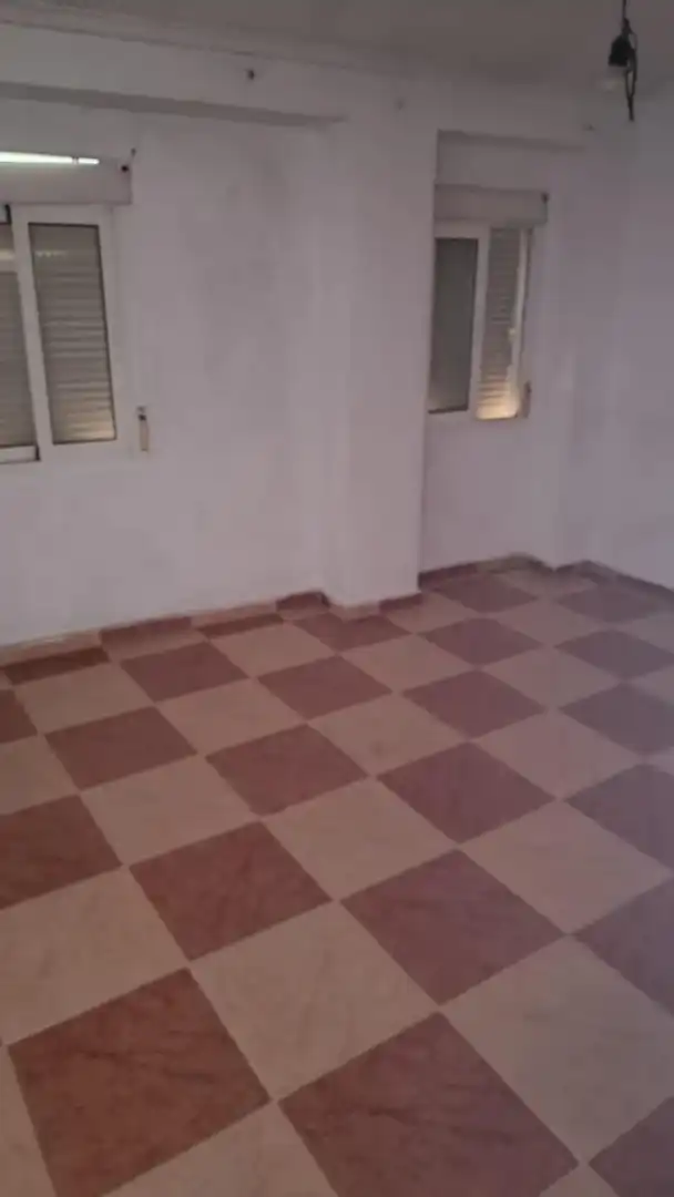 Flat for sale in Morón de la Frontera