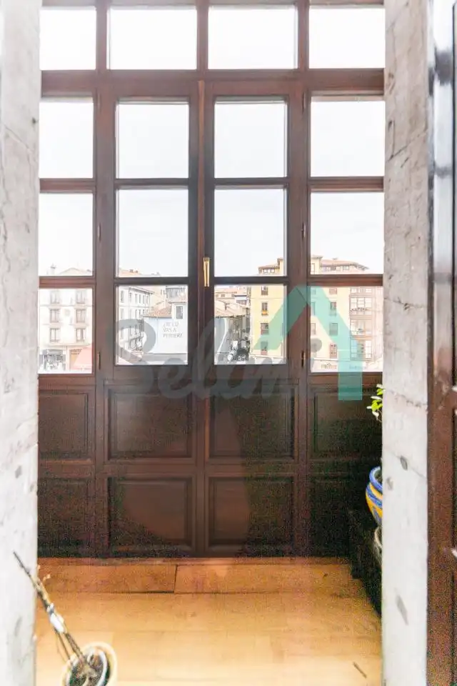 Piso en venta en Llanes con Calefacción, Parquet y Balcón