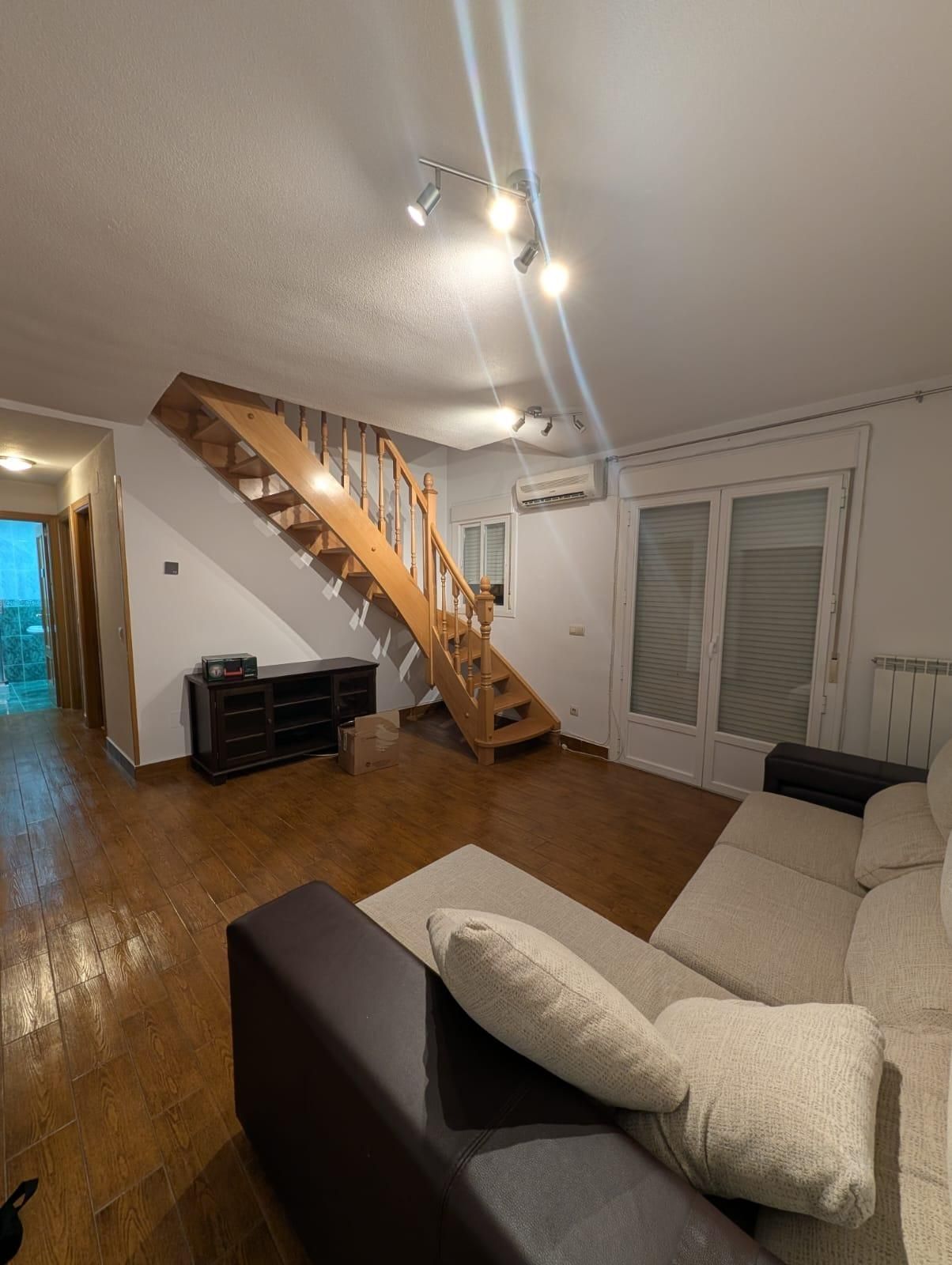 Duplex to rent in Los Molinos  with Air Conditioner, Heating and Parquet flooring