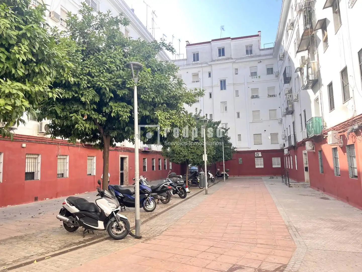 Außenansicht von Wohnung zum Verkauf in Sevilla