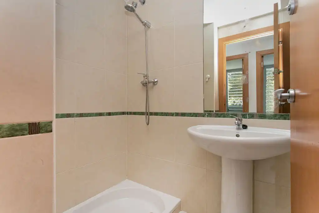 Baño de Piso en venta en Sant Pere de Ribes con Piscina