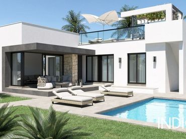 Chalet con piscina en venta en Barranquets