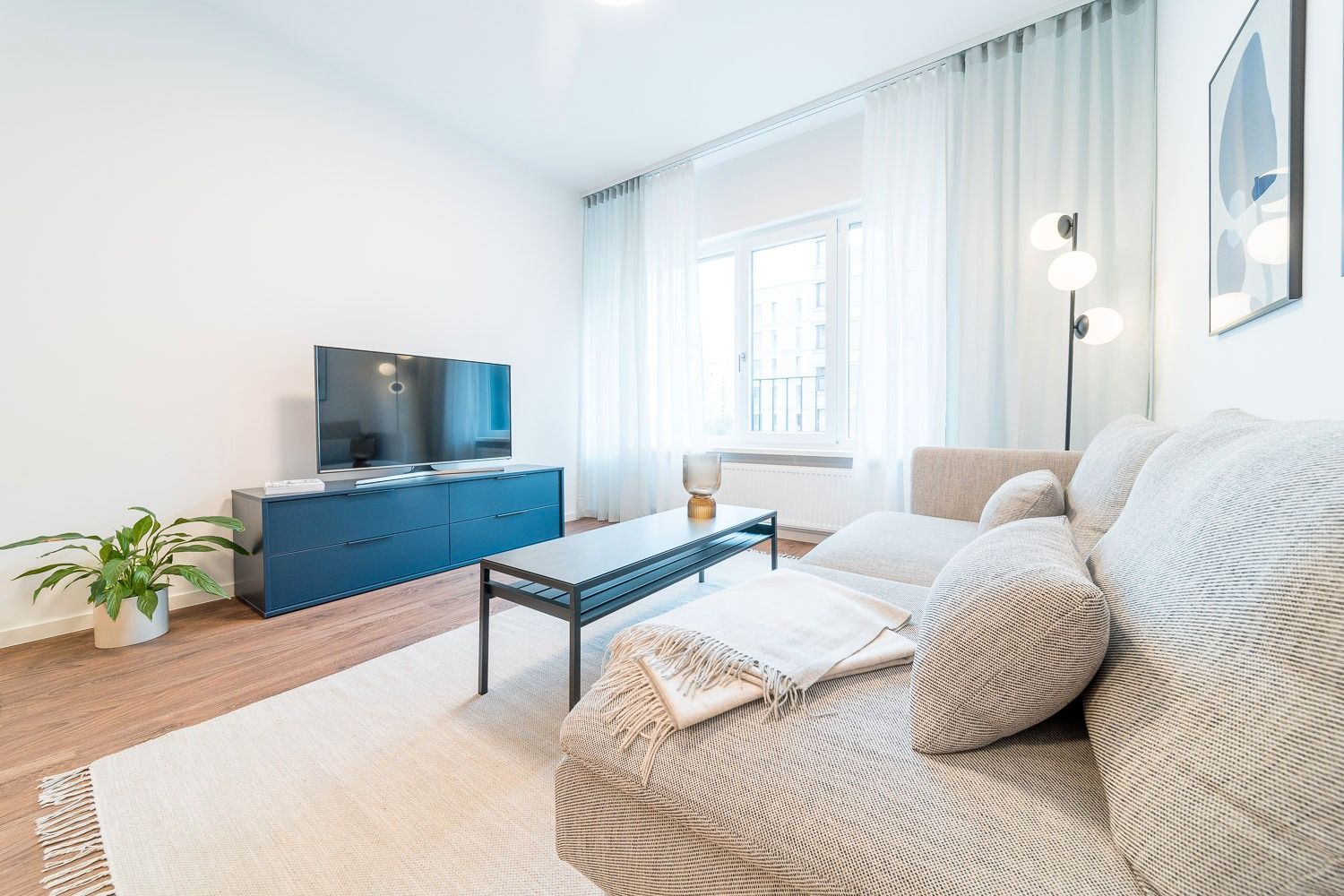 Living room of Flat to rent in Estepona  with Furnished, Pets allowed and Internet