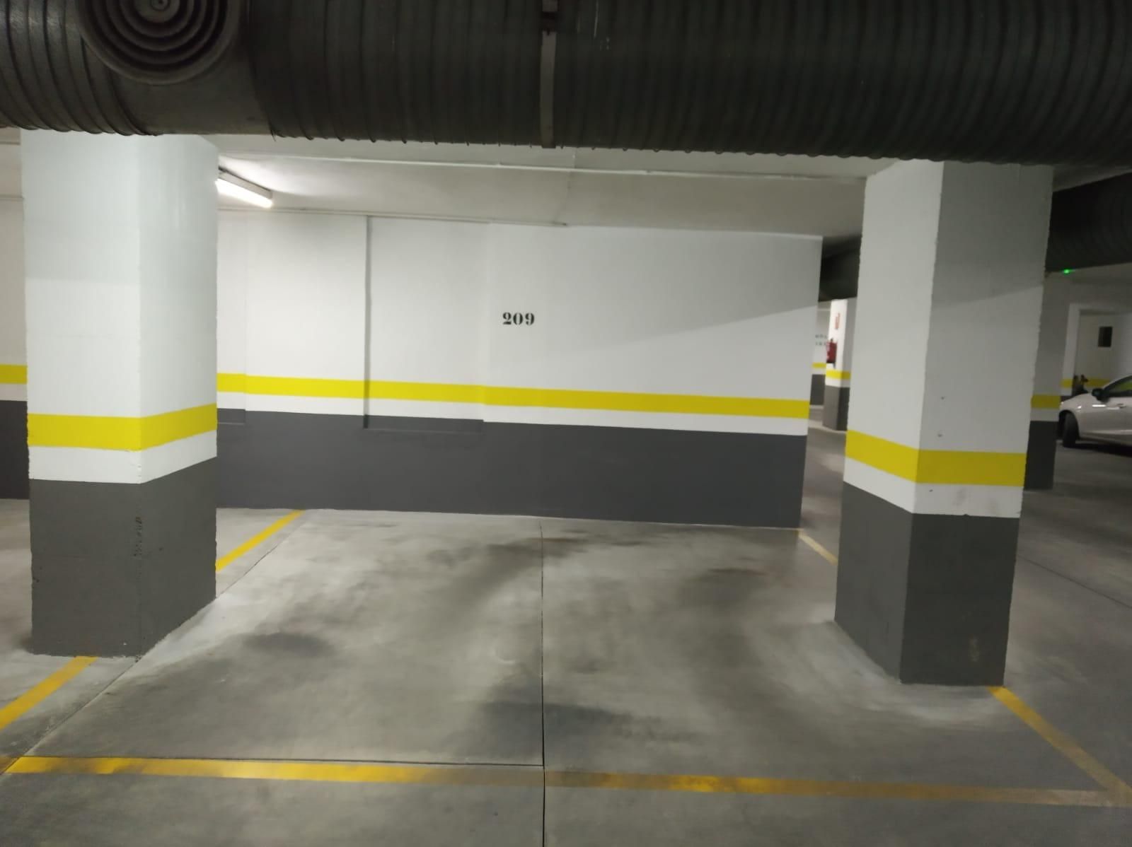 Parking of Garage to rent in  Granada Capital