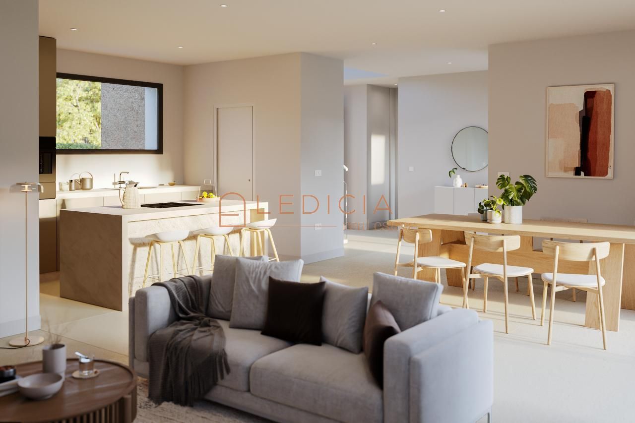 Sala d'estar de Casa o xalet en venda en Vigo  amb Calefacció, Jardí privat i Terrassa