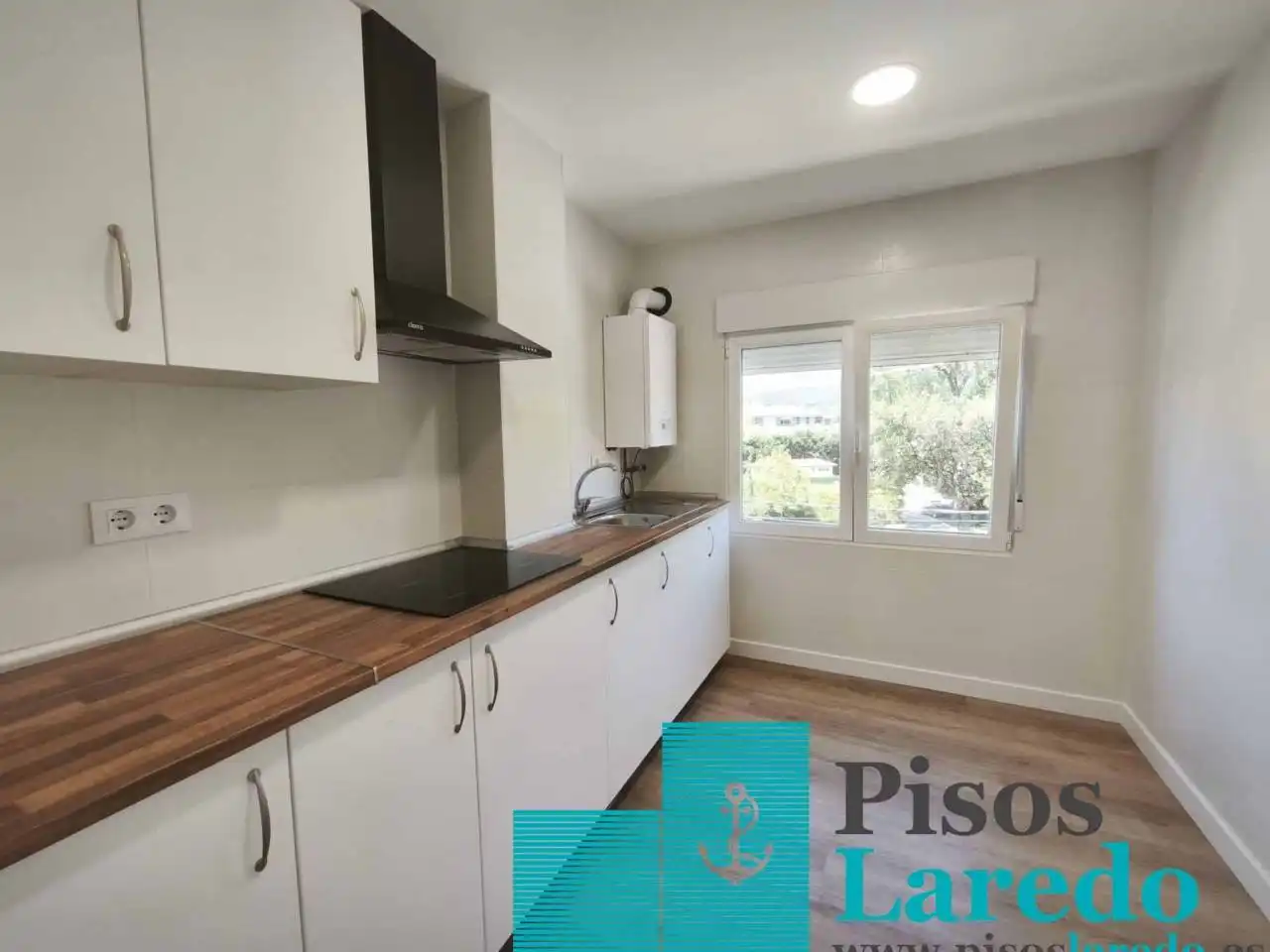 Kitchen of Flat for sale in Ampuero  with Heating and Parquet flooring